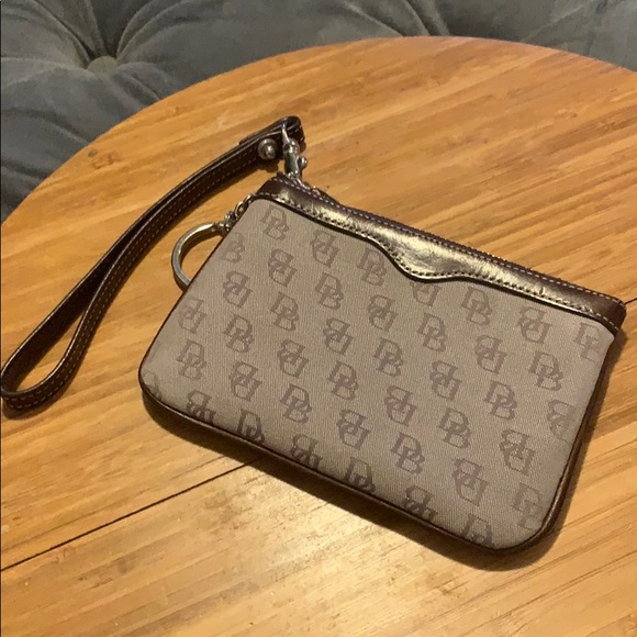 Wristlets - Picture 4 of 6